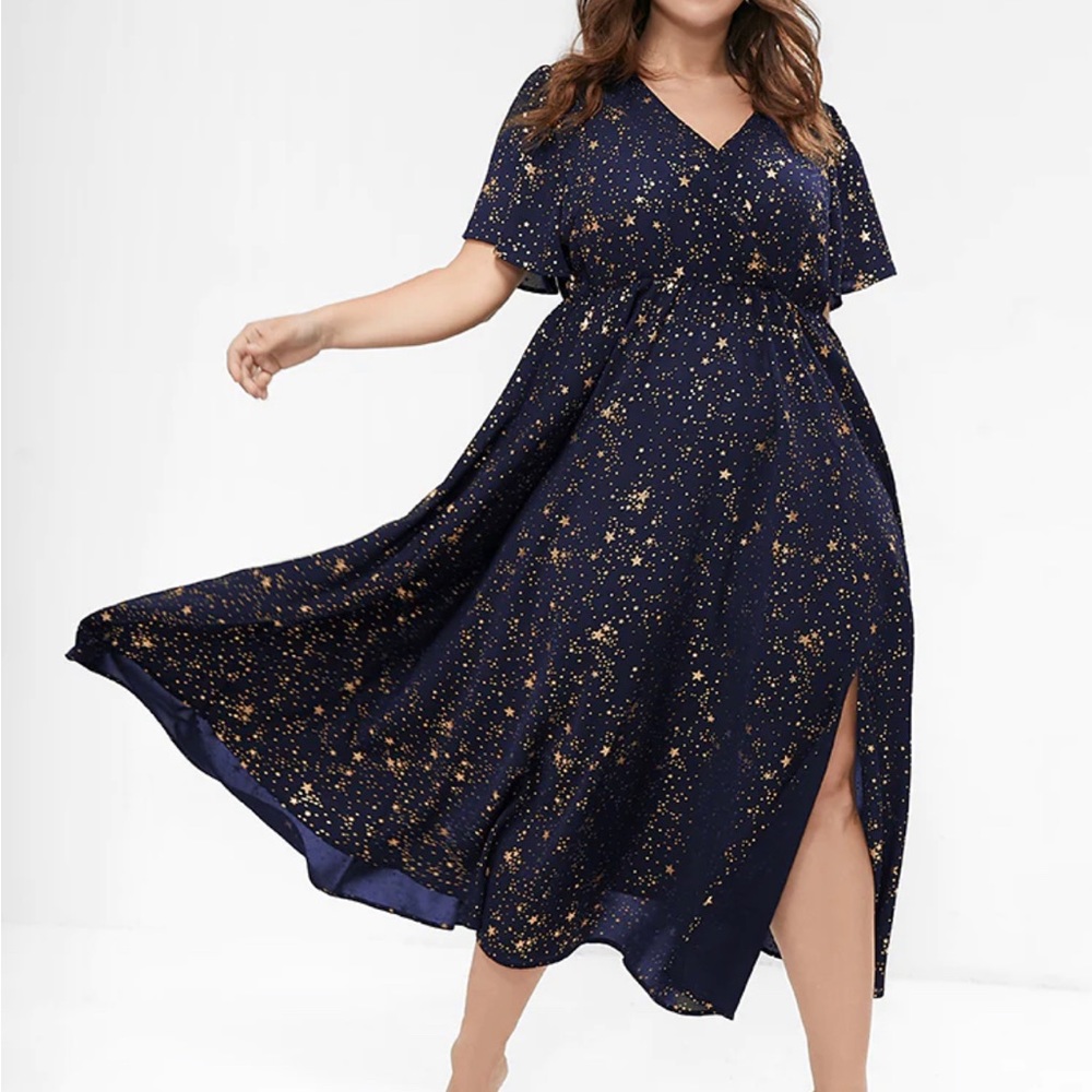Bloomchic Wrap Dress - size large with pockets
